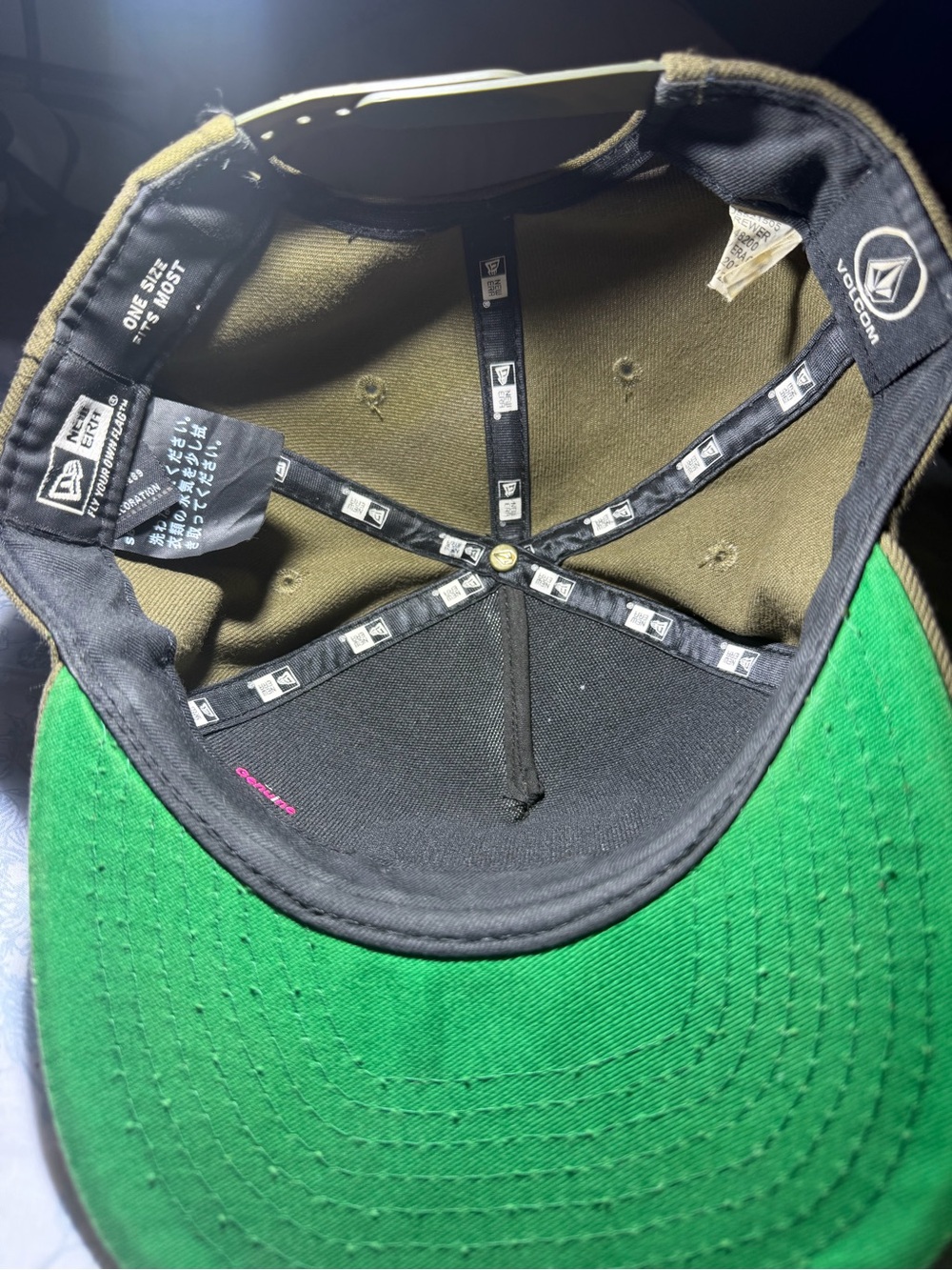 Volcom snapback - Picture 3 of 4